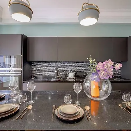 Luxury In Center Of Apartman Nizza