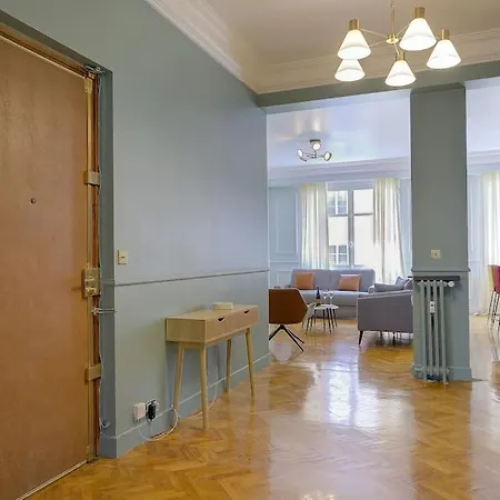 Apartment Luxury In Center Of Nice
