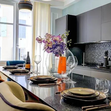 Apartment Luxury In Center Of *