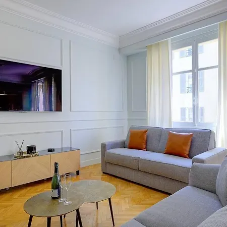 Apartment Luxury In Center Of