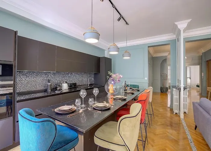 Luxury In Center Of 아파트 *