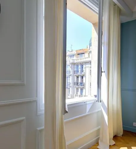 Luxury In Center Of 아파트 *