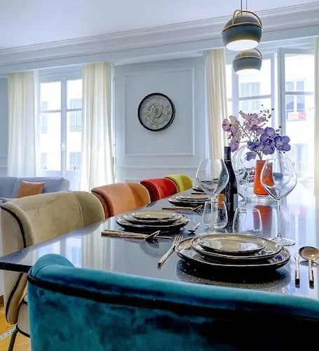 Luxury In Center Of 아파트 *