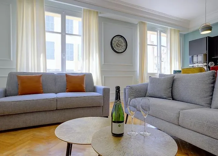 Luxury In Center Of 아파트 *