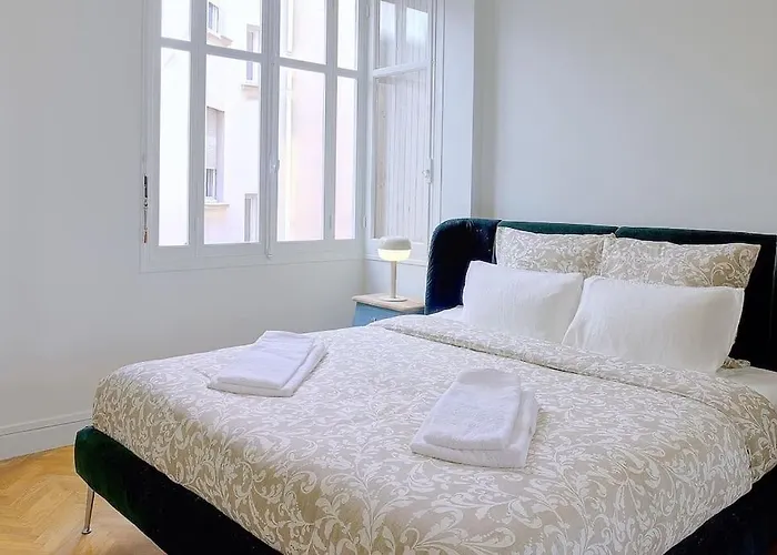 Luxury In Center Of 니스