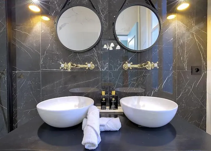 Luxury In Center Of 아파트 *